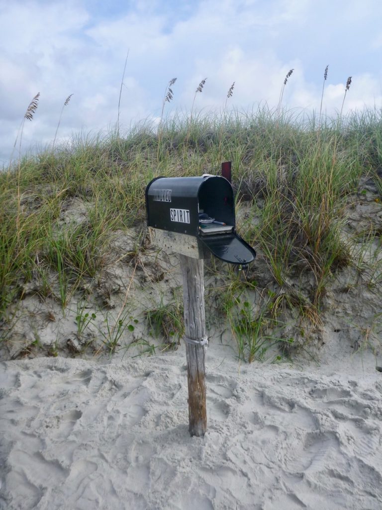 mailbox in the strangest place, mailboxes, beach